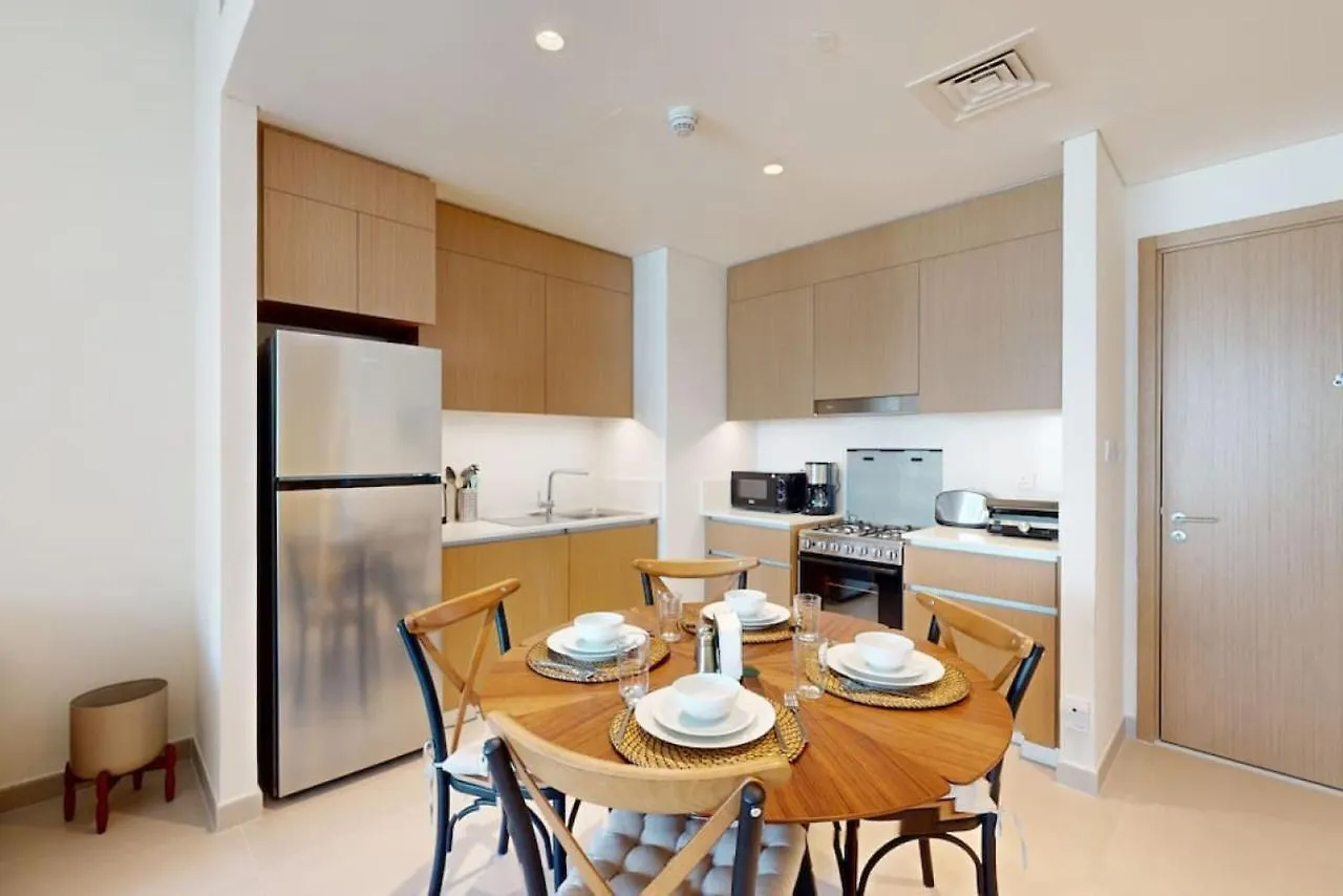 Surf At Creek Beach - Neat One Bedroom Dubai United Arab Emirates