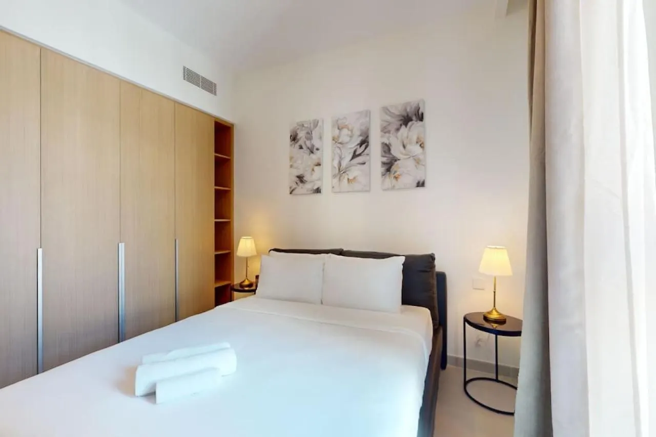 Surf At Creek Beach - Neat One Bedroom Dubai 0*,  United Arab Emirates