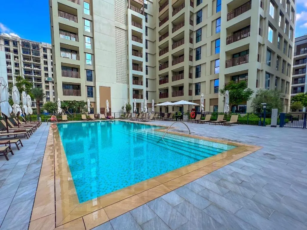 Surf At Creek Beach - Neat One Bedroom Dubai 0*,