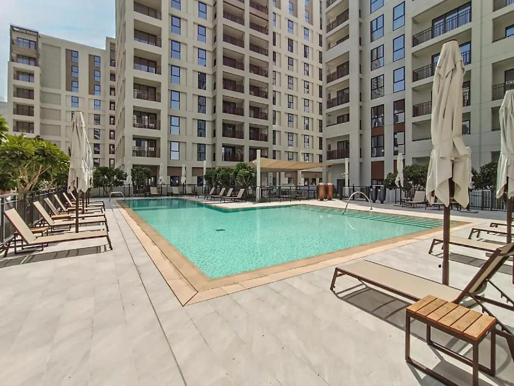 Surf At Creek Beach - Neat One Bedroom Dubai Apartment